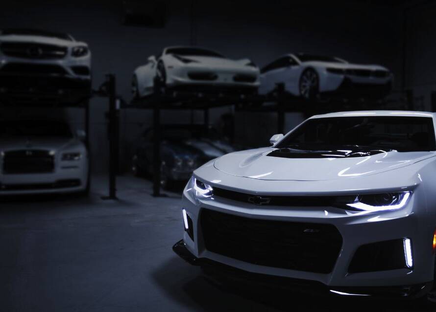 Enclosed auto transport for luxury cars