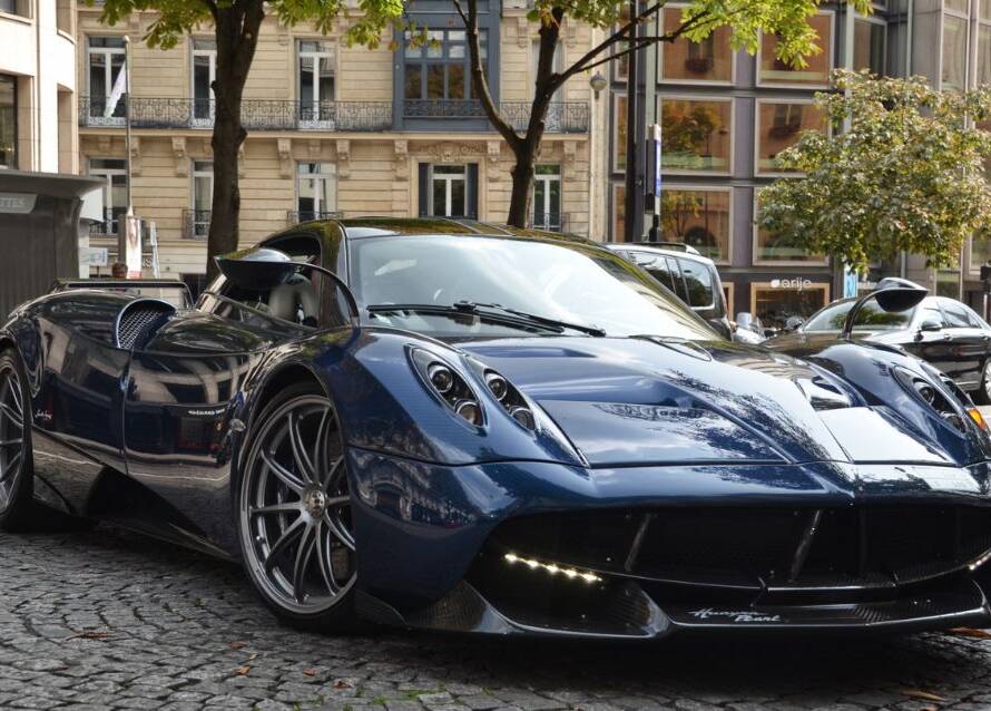 Auto transport services for luxury cars